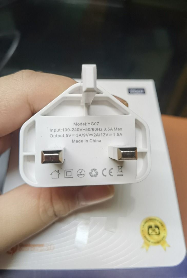 Qualcomm 3.0 18W Quick Charger adaptor (Category: Cables & Adaptors) located in Quezon City. Submitted by onlineukay-ukay (Listing ID 1402619687, Image 3). Description: Used only twice Reason for selling: bought only for Hongkong use to match their electric outlets * no cable included per box, only adaptor*.