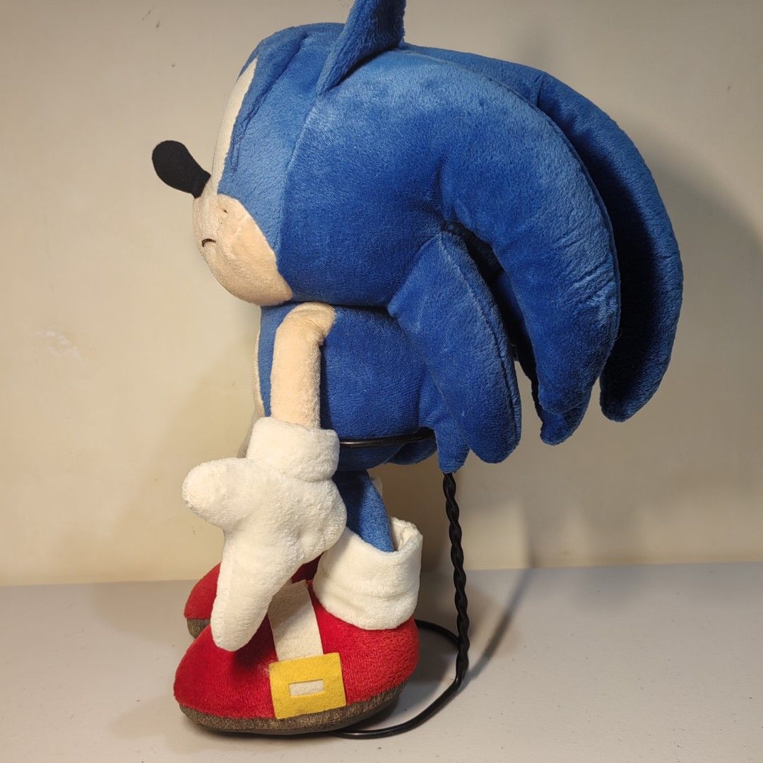 Sonic 2003 Project Sega Sonic the HedgeHog Plush (Category: Plushies & Soft Toys) located in Manila. Submitted by theadoorz15 (Listing ID 1402499194, Image 3). Description: 15 inches Flaws as seen on pic Hard eyes.