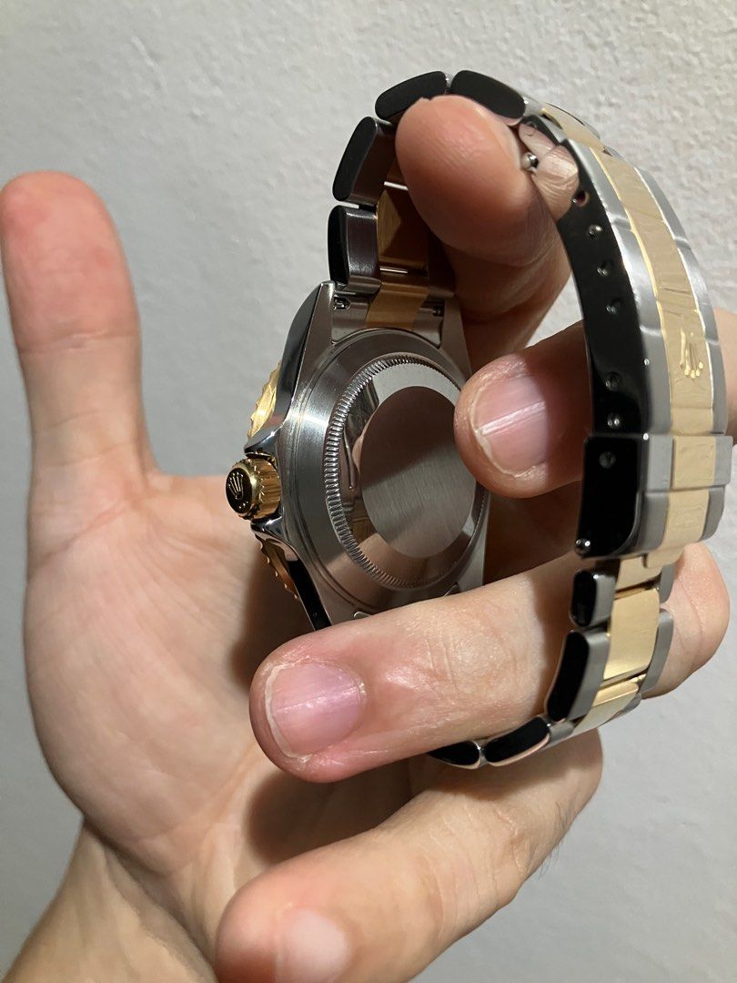 Rolex Submariner ref 16613 Two Tone Serti Slate Dial (Category: Luxury Watches) located in Quezon City. Submitted by ipeelpinney (Listing ID 1402573890, Image 3). Description: ❕This watch IS FOR SERIOUS WATCH COLLECTORS & ENTHUSIASTS❕ 💎 RARE 2008 Rolex Two Tone Submariner Bluesy Serti Silver Sultan Dial (rarer and more prestigious than the champagne colored dial) ✅ NEWLY-SERVICED (Complete Overhaul, case & bracelet refinishing and cleaning) by R