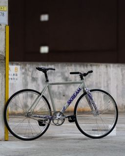 （分類：）位於 。 由 kennethchau5 提交（商品編號 1402655790，圖片 1）。簡介： 。