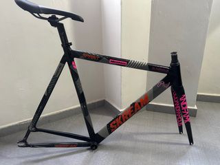 Skream Sprint V3 White, Sports Equipment, Bicycles & Parts