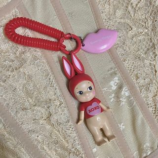 (Category: ) located in . Submitted by everfairydoll (Listing ID 1402564187, Image 1). Description: .