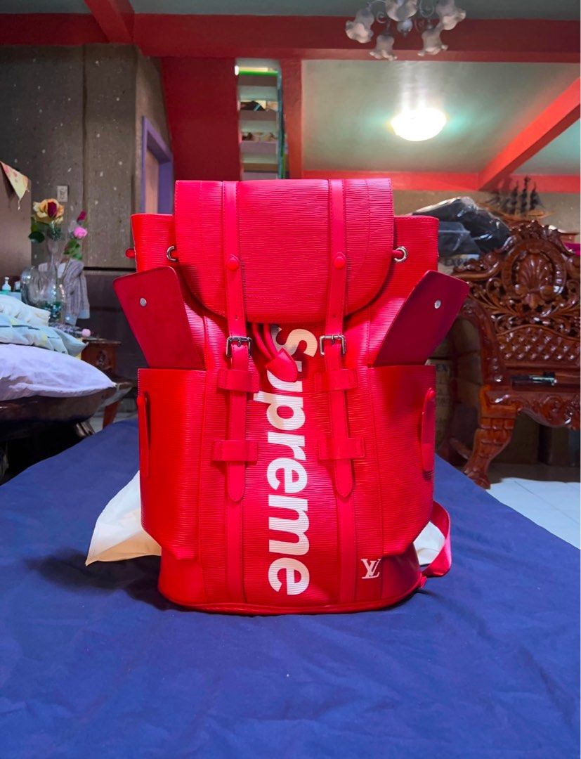 Supreme x lv backpack (Category: Luxury Bags & Wallets) located in Taguig. Submitted by patrickbas46594 (Listing ID 1402639571, Image 2). Description: BRANDNEW WITH DUSTBAG ✔️ HAVE MINIMAL ISSUE ( not noticable ) DM ME FOR MORE PHOTOS 📩.