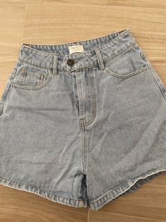 (Category: ) located in . Submitted by shopwithys (Listing ID 1402499820, Image 1). Description: .