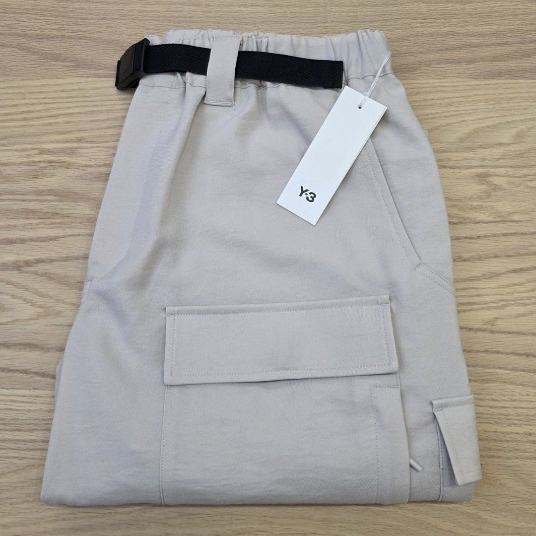 Y-3 Yohji Yamamoto Pants M (Category: Joggers) located in Singapore. Submitted by kevinjang (Listing ID 1402615934, Image 1). Description: BNWT Y-3 Pants Bought from Mandarin Gallery Size: M (Fits like W33-34) *Please note that lowballers will be ignored Deal location: 1) 1 Leonie Hill Road Weekdays - after 6pm Weekends - anytime 2) Raffles Place MRT Exit B Weekdays - 9am~5pm 3) By mail (Smartpac) Add $3.