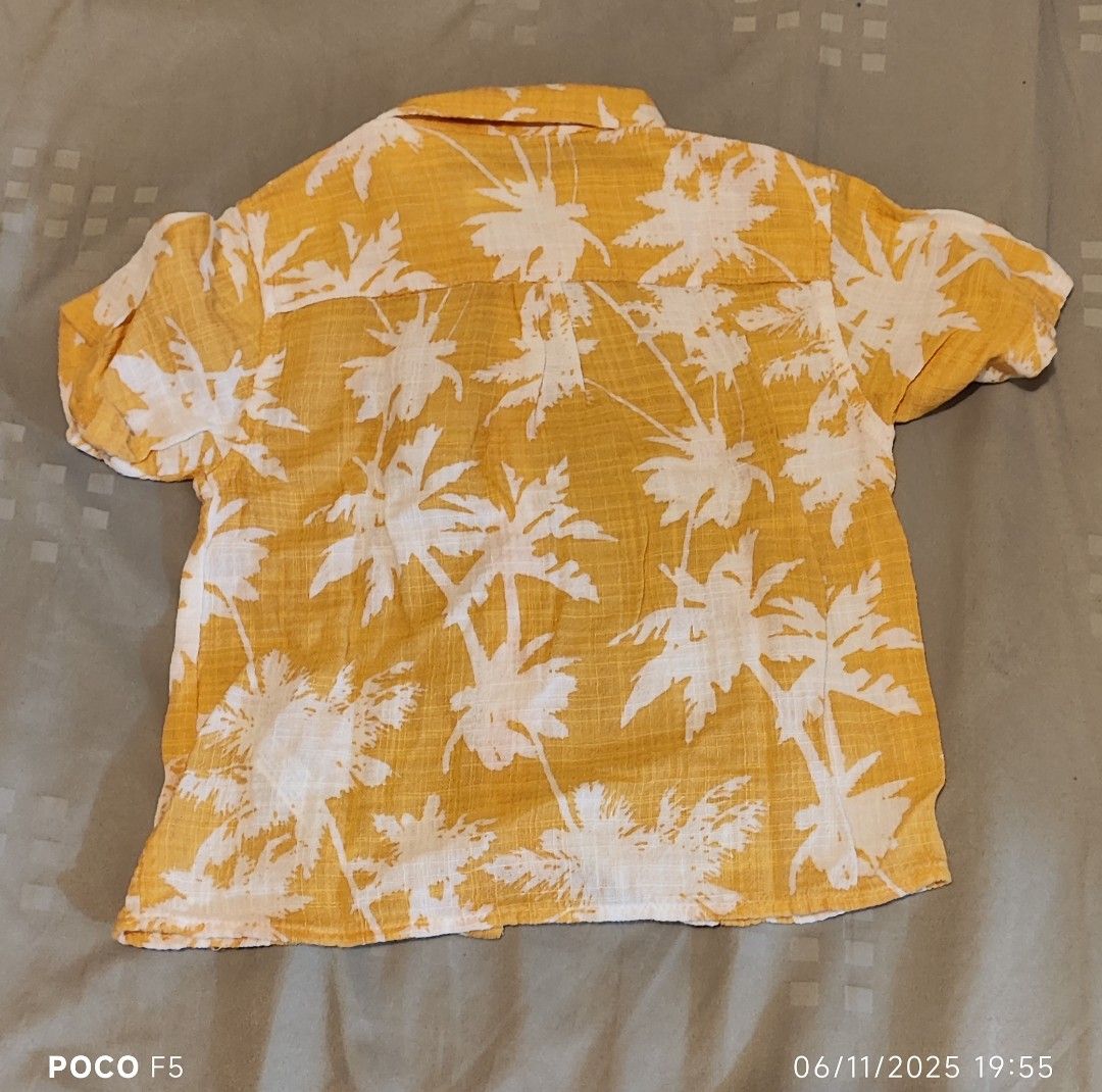 Zara - Palm Tree Print (9-12 Months) (Category: Babies & Kids Fashion) located in Manila. Submitted by allthingsloved28 (Listing ID 1402596383, Image 2). Description: Zara - Palm Tree Print 🌴 size: 9 - 12 months (80cm).