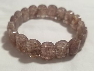 (Category: ) located in . Submitted by gemcrystalvibe (Listing ID 1402739465, Image 1). Description: .