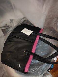 （分類：）位於 。 由 bear3hk 提交（商品編號 1402765573，圖片 1）。簡介： 。