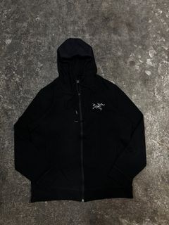 (Category: ) located in . Submitted by max_thrifted (Listing ID 1402811590, Image 1). Description: .