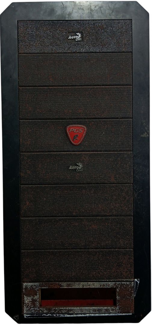 Case: Aerocool PGS-R RS-9 Red Devil (old school for modders) (Category: Computer Parts) located in Quezon City. Submitted by leoricktechservices (Listing ID 1402740851, Image 3). Description: NOTICE: Compatibility is the buyer's responsibility. Condition: used. The bottom area and some surroundings are starting to rust. All the front bay grills needs to be repainted. Reason For Selling: Selling everything not in use Package: case only. no fans..