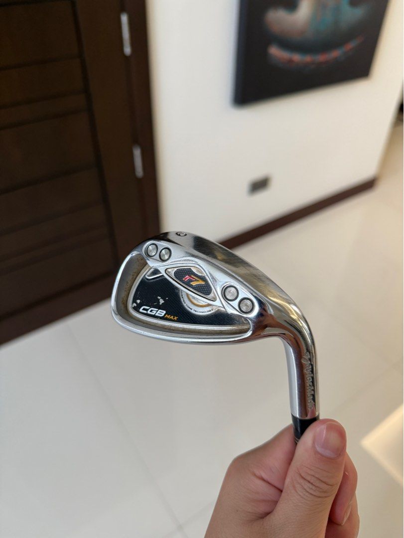 CGB Max R7 9 Iron with Graphite Shaft Regular Flex (Category: Golf) located in Paranaque City. Submitted by guziee (Listing ID 1402705130, Image 1). Description: CGB Max R7 9 Iron Graphite regular flex shall No significant defects/damage, just the usual wear and tear. Perfect if you want to just start swinging around Price is negotiable RFS: extra di na ginagamit.