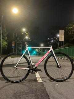 (Category: ) located in . Submitted by xmmcyclery (Listing ID 1402747744, Image 1). Description: .