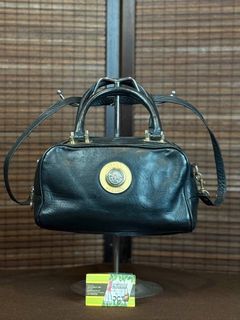 (Category: ) located in . Submitted by BagstacularbyJCT (Listing ID 1402790187, Image 1). Description: .