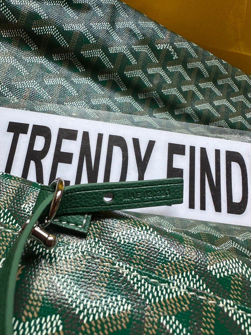 🇯🇵Goyard Hobo (Category: Luxury Bags & Wallets) located in Manila. Submitted by trendyfindscitrine (Listing ID 1402724899, Image 3). Description: Actual photo Comes with box, dustbag , cards What you see is what you get.