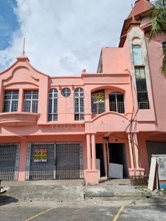 (Category: ) located in . Submitted by rarewhale-90ba (Listing ID 1402822058, Image 1). Description: .