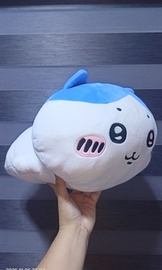 hachiware-of-chiikawa-super-mallow-typed-big-plushie-hobbies-toys