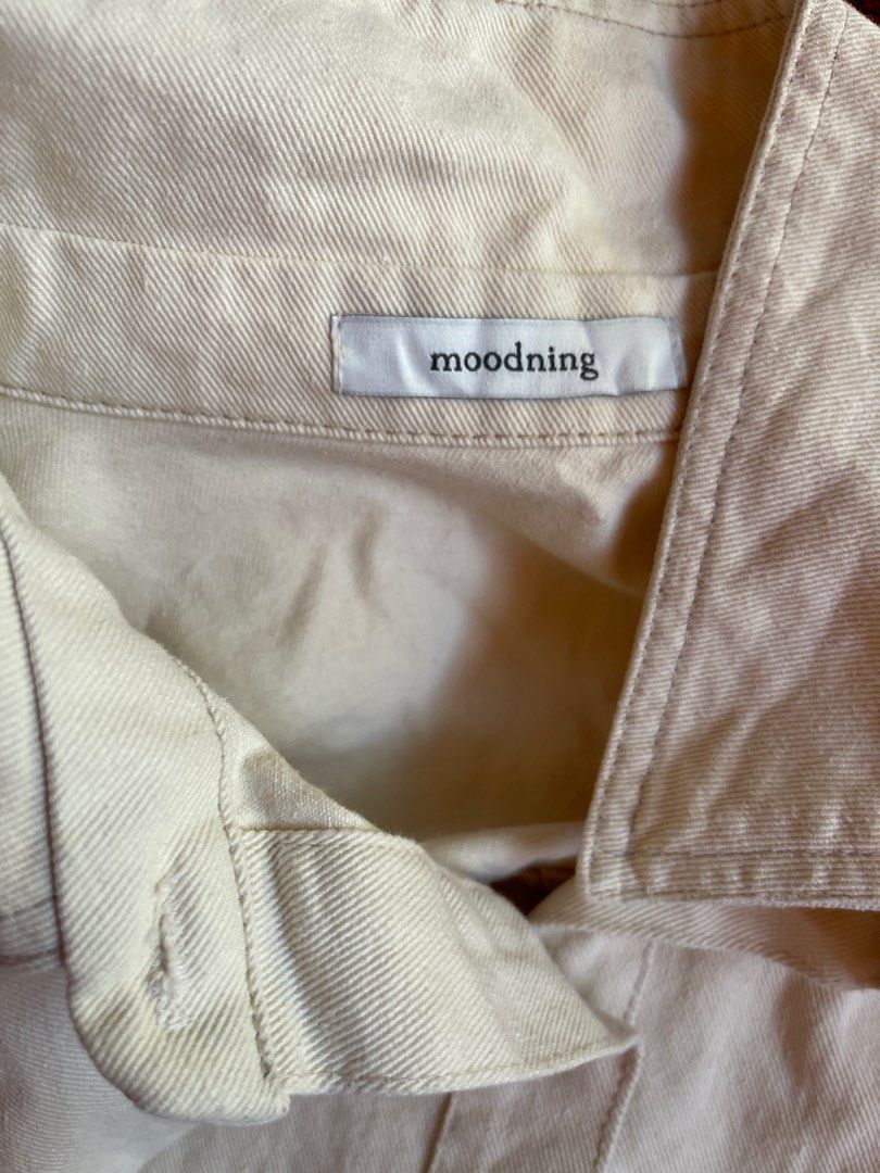 High Quality Moodning Long Dress (Category: Dresses) located in Toledo. Submitted by klnmia (Listing ID 1402727444, Image 3). Description: - Moodning long dress - Collared neckline - Button-down closure - Single chest pocket - Long sleeves - Midi length - Light beige/cream color - Medium-weight fabric.
