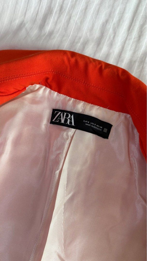 H&M Orange Sleeveless Casual Blazer (Category: Others Tops) located in Taguig. Submitted by ms.gf (Listing ID 1402702639, Image 3). Description: .
