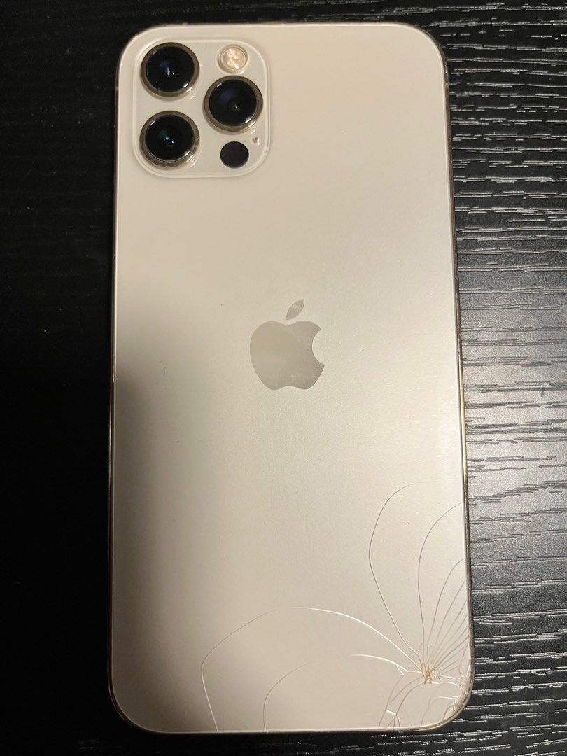 Iphone 12 cannot open (Category: iPhone 12 Series) located in Makati City. Submitted by GoddessCloset (Listing ID 1402834618, Image 1). Description: .