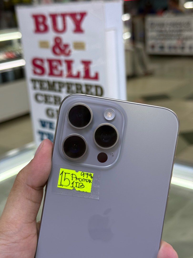 iPhone 15 Pro Max 1TB Factory Unlock No Issue Secondhand (Category: iPhone 15 Series) located in Pasig City. Submitted by FarAndRayShop (Listing ID 1402705382, Image 2). Description: OPEN FOR SWAP/SELLING/BUYING (RFS: Buy and Sell) Price: 52,499 iPhone 15 Pro Max 1TB •Factory Unlock •NO HIDDEN ISSUES •TEST TO SAWA •Authentic Phone Physical store in Greenhills Shopping Center XC-07 Stall Number Look For Rayray Or Anika NO CASH INSTALLMENT We are o