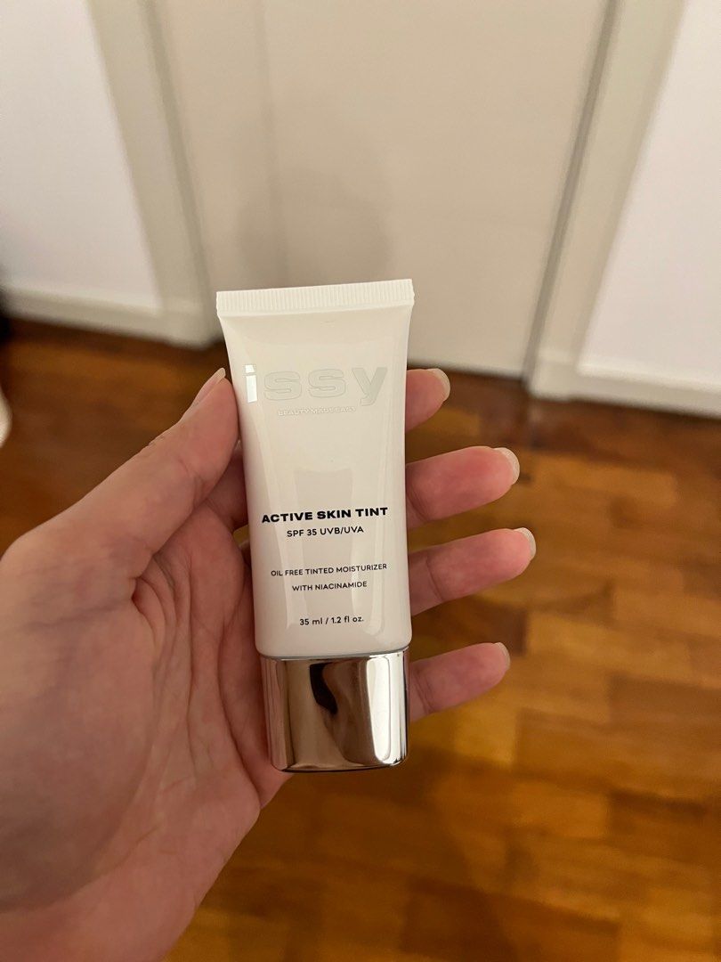 Issy & Co. Active Skin Tint SPF 35 (Category: Makeup) located in Manila. Submitted by chin_000 (Listing ID 1402762637, Image 1). Description: Opened a few days ago to test 98% full Rfs: not my shade.