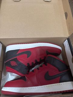 （分類：）位於 。 由 Prosneakers 提交（商品編號 1402774643，圖片 1）。簡介： 。