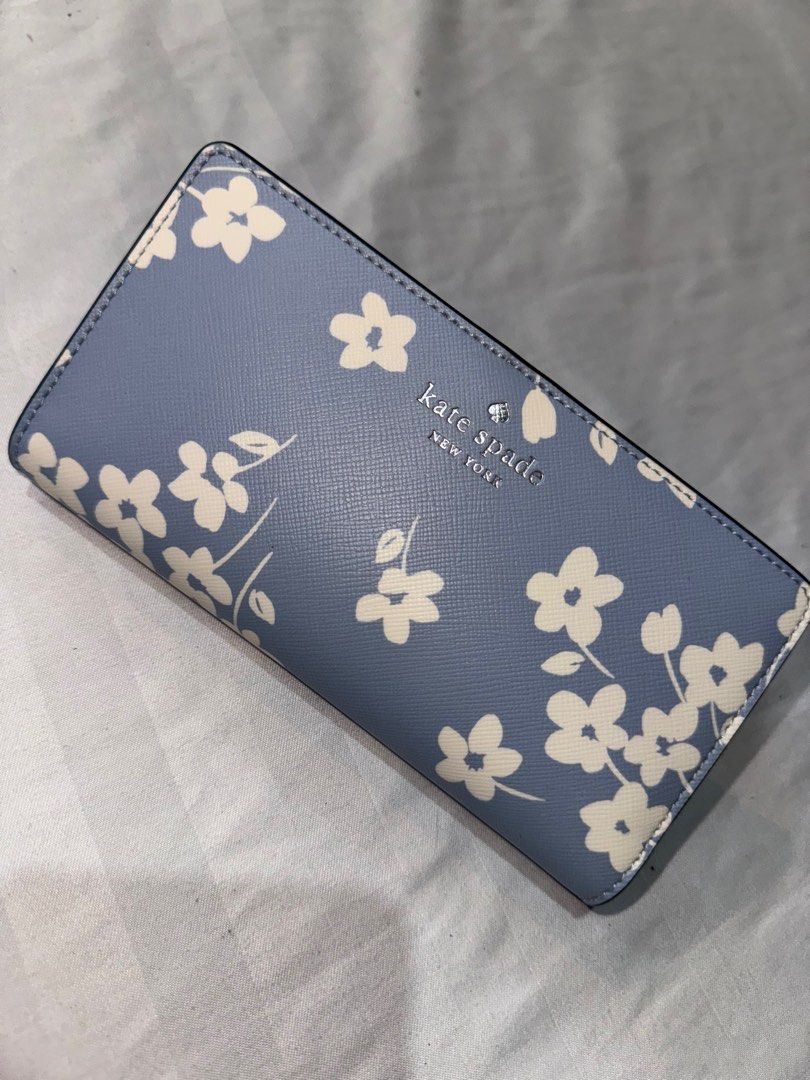 Kate Spade Dalia Sweet Flora Printed Large Wallet (Category: Wallets & Card holders) located in Balanga. Submitted by trendsetter12 (Listing ID 1402808800, Image 1). Description: .