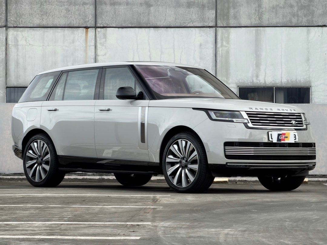 Land Rover Range Rover SV LWB Auto (Category: New Cars) located in Pasig City. Submitted by gtautoph (Listing ID 1402709677, Image 2). Description: ⬛️🟥🟨 FOR SALE 🟨🟥⬛️ BRAND NEW 2024 Range Rover SV LWB P615 Borasco Grey 4.4-liter V8 Twin Turbocharged 606hp Four-Wheel Steering 8-speed Automatic 13.1” Infotainment System Dual 13.1” Rear Passenger Touchscreens Meridian Premium Audio System Apple CarPlay & Android Auto Entertainment Package Ottoma