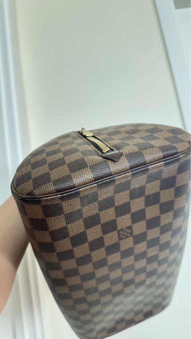 Louis Vuitton Damier Ebene Verona PM Handbag (Category: Luxury Bags & Wallets) located in Manila. Submitted by whemc (Listing ID 1402203799, Image 3). Description: .
