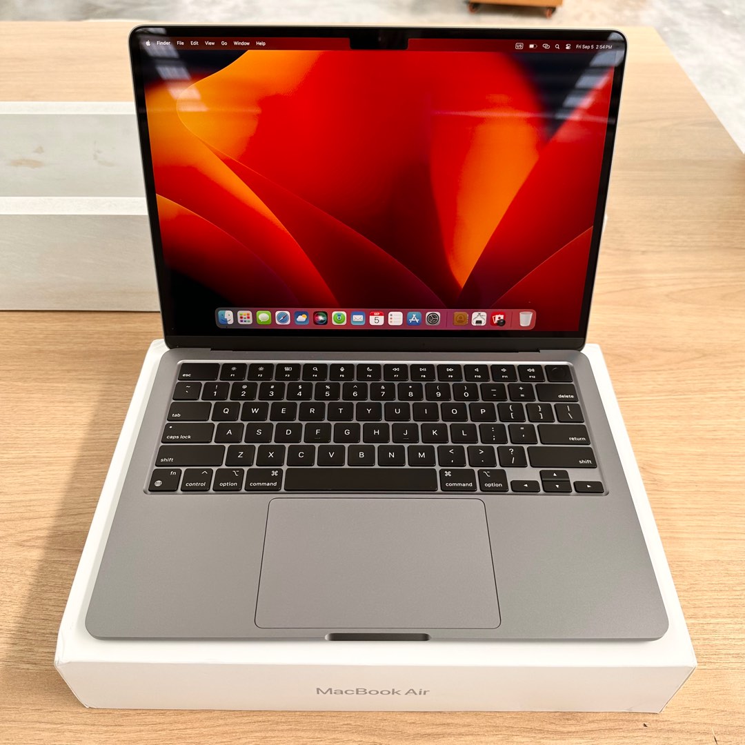 MacBook Air M2 Starlight Color Full Set Box, Computers & Tech, Laptops ...