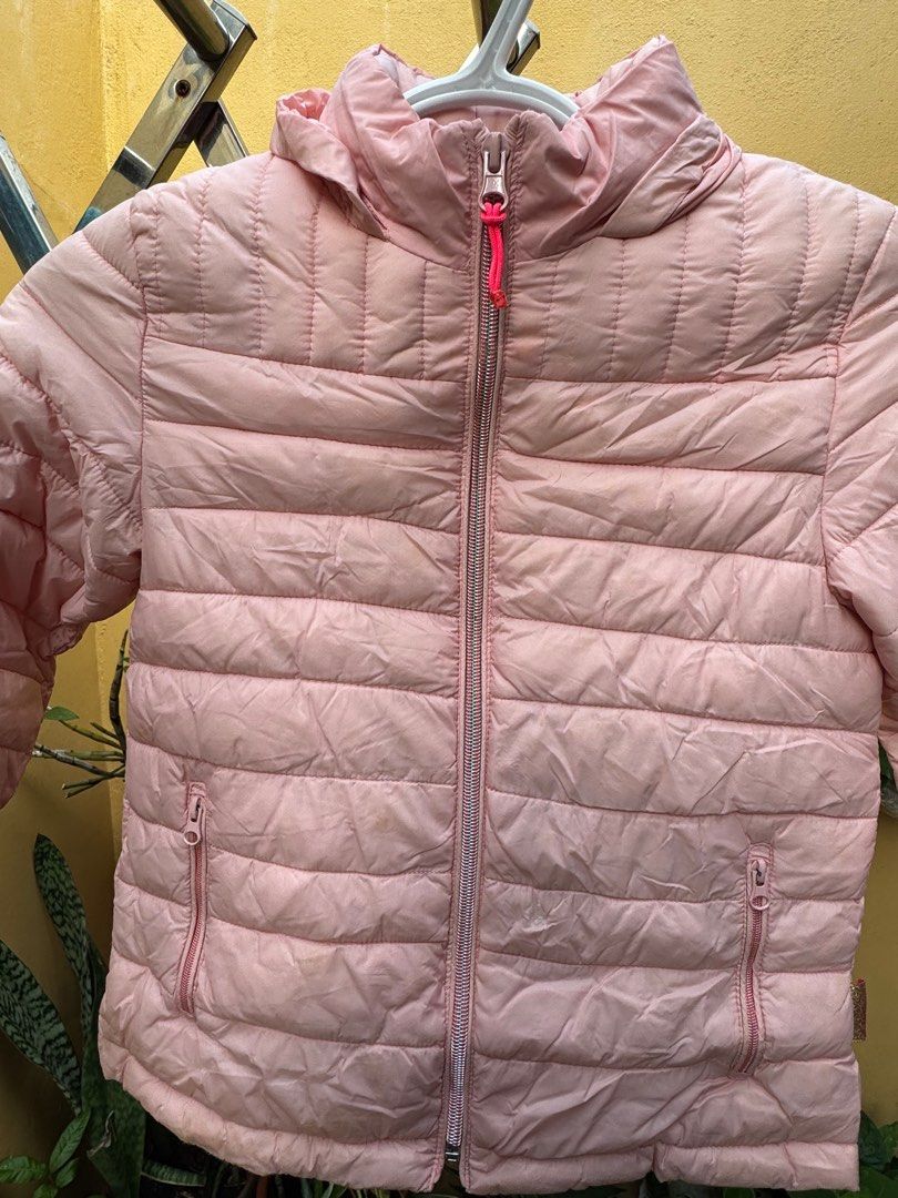 Mango Kids Padded Jacket 5/6 (Category: Babies & Kids Fashion) located in Cavite. Submitted by burayyy (Listing ID 1402749723, Image 2). Description: pls arrange your pick up /delivery service. thanks kindly refer on the pic for size reference, thanks.