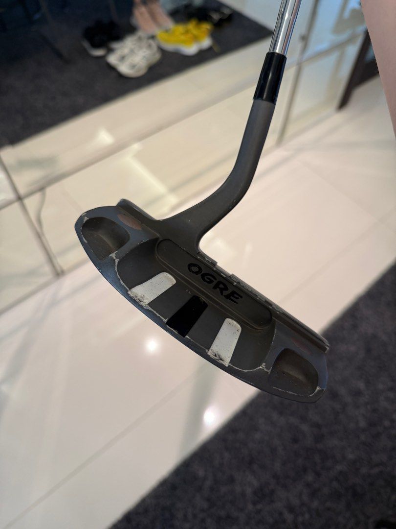 Mastergrip Ogre Putter by Pat Simmons (Category: Golf) located in Paranaque City. Submitted by guziee (Listing ID 1402722982, Image 3). Description: Mastergrip Ogre Putter by Pat Simmons Its gigantic Has a nice heavy feel to it Guaranteed no one else will have it lol RFS: not being used Slightly negotiable.