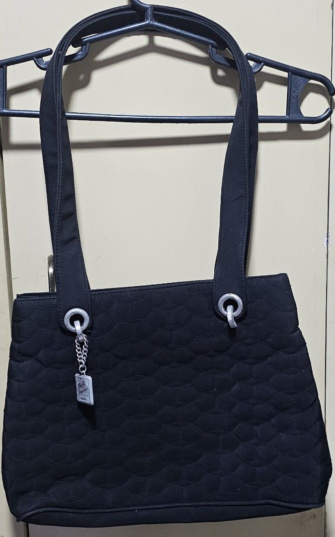 Mick Gwend Paris Shoulder Bar - Black (Category: Shoulder Bags) located in Cainta. Submitted by hofanlo (Listing ID 1402793726, Image 1). Description: .