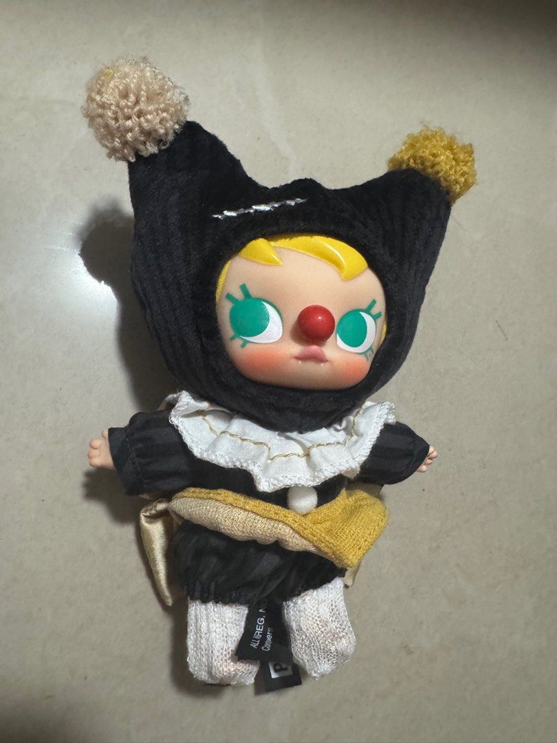 Molly String Puppet (Category: Designer & Blind Box Toys) located in Singapore. Submitted by ahleon3 (Listing ID 1402667313, Image 1). Description: -open from bottom to check .