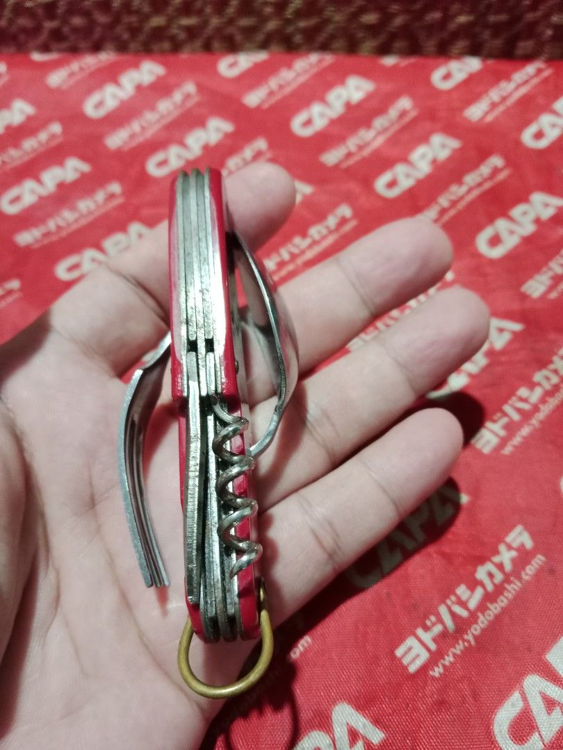 Multi-tool (Category: Construction Tools & Equipment) located in Tabaco. Submitted by fritznicoleshoppe (Listing ID 1402772000, Image 3). Description: multi tool. slightly used * this is not from Japan surplus.
