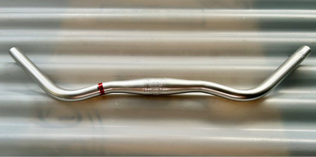 NITTO B2522 Handlebar (Category: Bicycles) located in Mandaluyong City. Submitted by hugohakkinen (Listing ID 1402667779, Image 1). Description: Thanks admin! FS: NITTO B2522 Handlebar Polished Aluminum Quality used Some few clamping marks but still very presentable 31.8 OS clamping 58cm width 3.5k FIRM Cubao area Pickup/Lalamove PM 📩 if interested RFS: extra handlebar touring bike, commuter bike, road bike, fixie bike, classic bike.