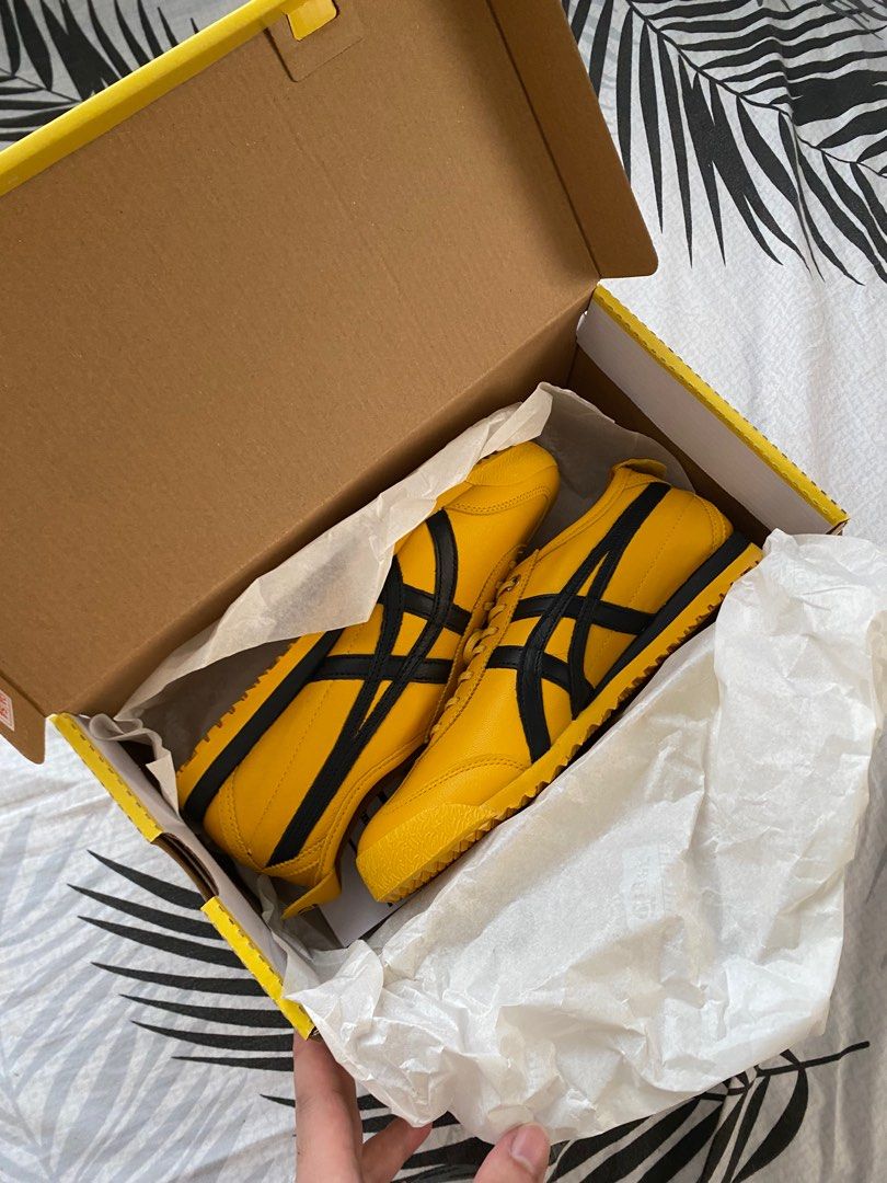 Onitsuka Tiger Mexico 66 SD Yellow/Black (Category: Sneakers) located in Mandaluyong City. Submitted by ramenatic (Listing ID 1402698912, Image 3). Description: Onitsuka Tiger Mexico 66 SD Yellow/Black 🐅 🐯 🔹RFS: Mom didn’t like it 🔸Size Women’s US 6 🔹comes with paper bag :D 🔸NEGOTIABLE (dm to haggle for price) 🔹10k 🔸ORIGINAL, bought from Kyoto 🔹buyer shoulders shipping .