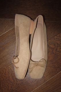 (Category: ) located in . Submitted by liza (Listing ID 1402812386, Image 1). Description: .