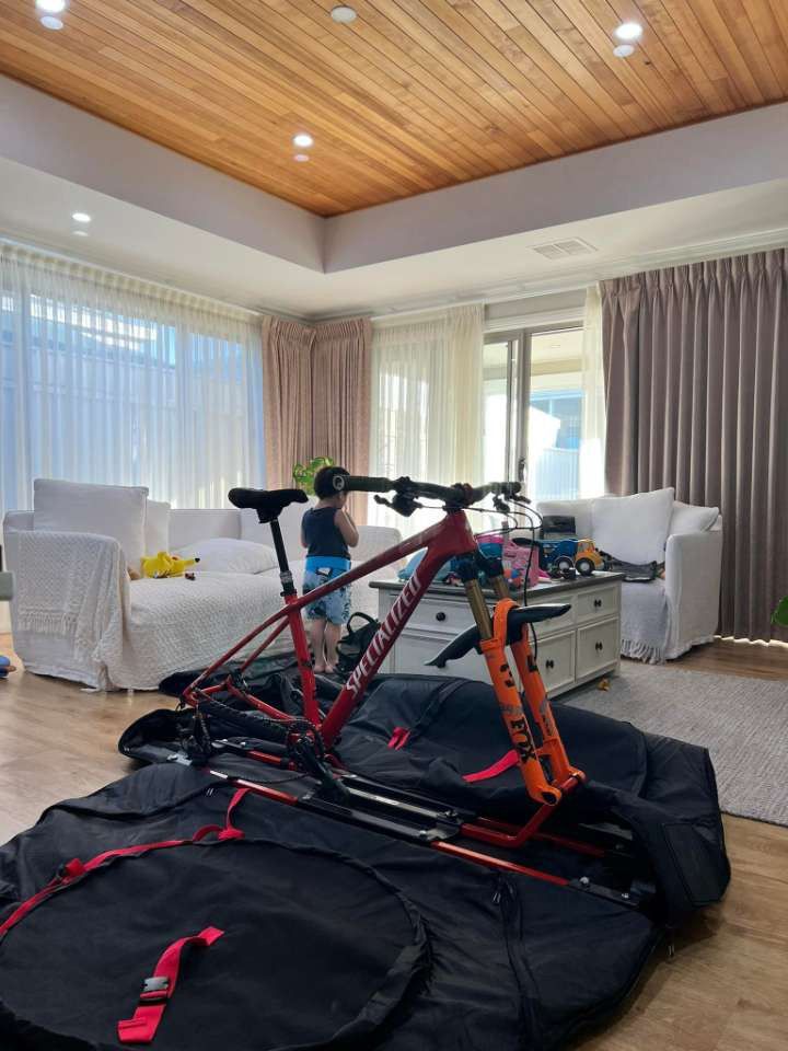 Specialized Epic Hardtail Enduro-focused Build (DAVAO) (Category: Bicycles) located in Cabuyao City. Submitted by y2k_thriftlaguna (Listing ID 1402754410, Image 2). Description: Frame: Specialized Epic Hardtail 2021 (carbon, size small) Fork: Fox 34 stepcast 120mm (2022) Wheelset: Industry Nine Enduro S Hydra (carbon, microspline) Groupset: Shimano SLX (1x12 microspline) Handlebar: Raceface Next SL Rotors: Deore XT 6-bolt Ice Technologies Stem: R