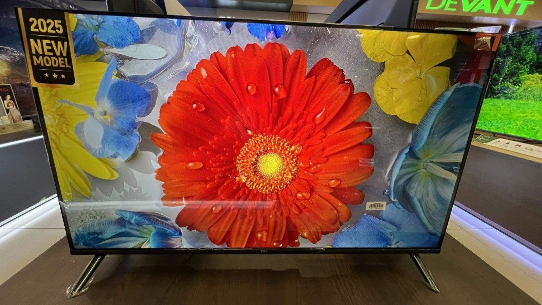 TCL SMART/ANDROID GOOGLE TV (4K UHD LED, QLED AND MINI LED) (Category: TV) located in Manila. Submitted by chuck_claros (Listing ID 1402825284, Image 2). Description: TCL SMART/ANDROID GOOGLE TV (4K UHD LED, QLED AND MINI LED) ☑️BRAND NEW FACTORY SEALED UNIT WITH OFFICIAL SALES INVOICE AND WARRANTY 🔻SALE!!! SALE!!! SALE!!!🔻 🔻!!! DISCOUNTED PRICE !!!🔻 ◽(SMART / ANDROID) 32 inch - 32S5400AF - 9,990 43 inch - 43S5400 - 13,790 32 inch - 32S5K - 1