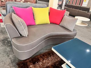 (Category: ) located in . Submitted by furnitureoutlet (Listing ID 1402731919, Image 1). Description: .