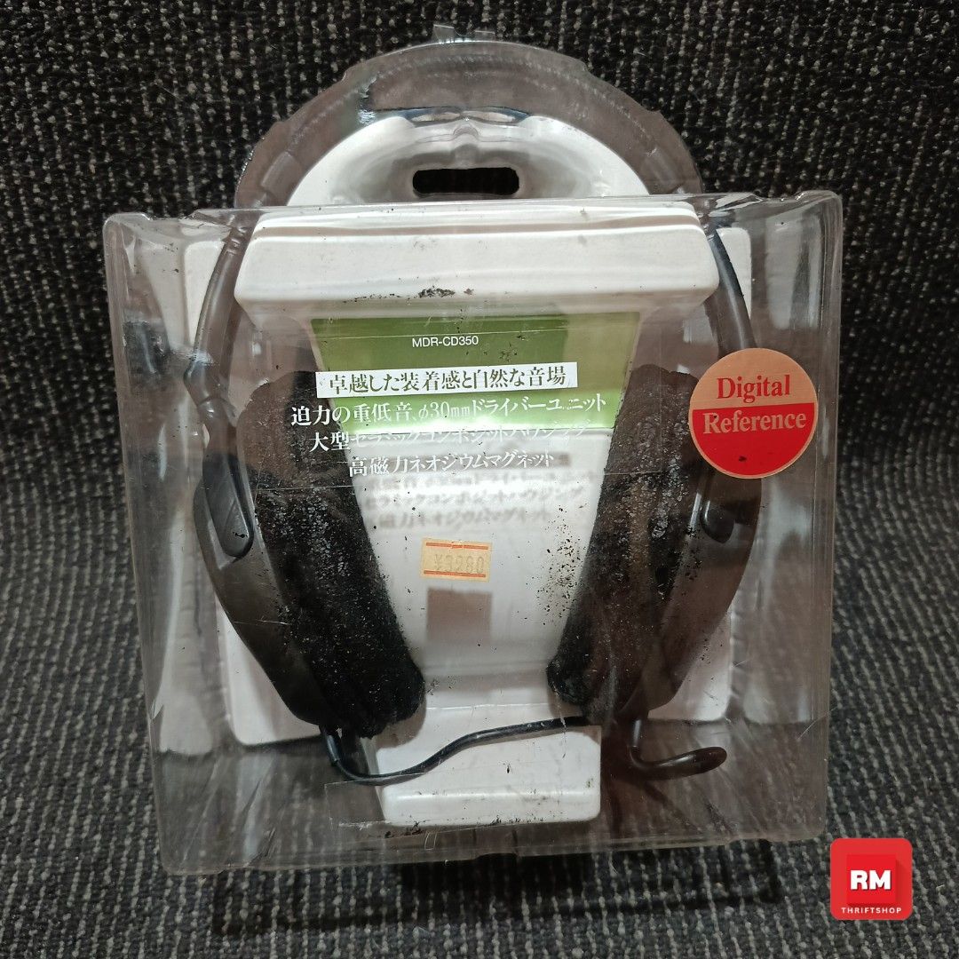Vintage Sony MDR-CD350 Digital Reference Headphones (Category: Headphones & Headsets) located in Meycauayan. Submitted by redmants2011 (Listing ID 1402807652, Image 1). Description: New old stock Selling as is Need new cushion ear muff replacement Tested working Price Fixed Flash Express.