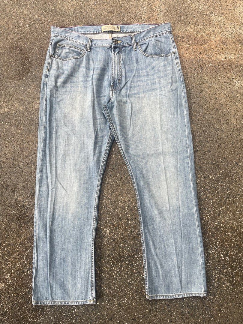 WRANGLER RELAXED STRAIGHT JEANS (Category: Jeans) located in Quezon City. Submitted by declutter.studios (Listing ID 1402783199, Image 1). Description: WRANGLER RELAXED STRAIGHT JEANS WIDTH: 39 LENGTH: 42.5 THIGH: 12 HEM: 9.5 MINE - ₱600 ✨ NOTES: NO FLAWS (ASIDE FROM MISSING TAGS), GOOD CONDITION ⚠️ FLAWS: MISSING TAGS 🚛 ADDITIONAL SHIPPING FEE 📩 MESSAGE ME FOR MORE DETAILS OR INQUIRIES! — MINE / STEAL / GRAB VALID ONLY UNTIL 9PM TOMORROW COLOR