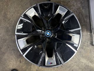 (Category: ) located in . Submitted by aws_tyre_rim (Listing ID 1313666590, Image 1). Description: .
