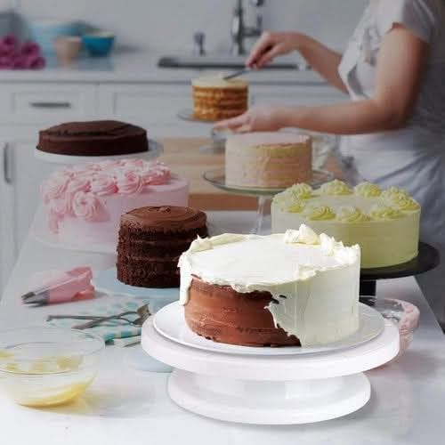 28cm cake turntable (Category: Bakeware) located in Manila. Submitted by yzcartph (Listing ID 1402931592, Image 3). Description: 💯 BRAND NEW/ COD 👉 Same day delivery 🚚 Lalamove / We move / Grab / Angkas padala 📍Manila.