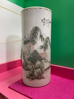 粉彩筆筒出售| 紀念品及古董| Carousell Hong Kong