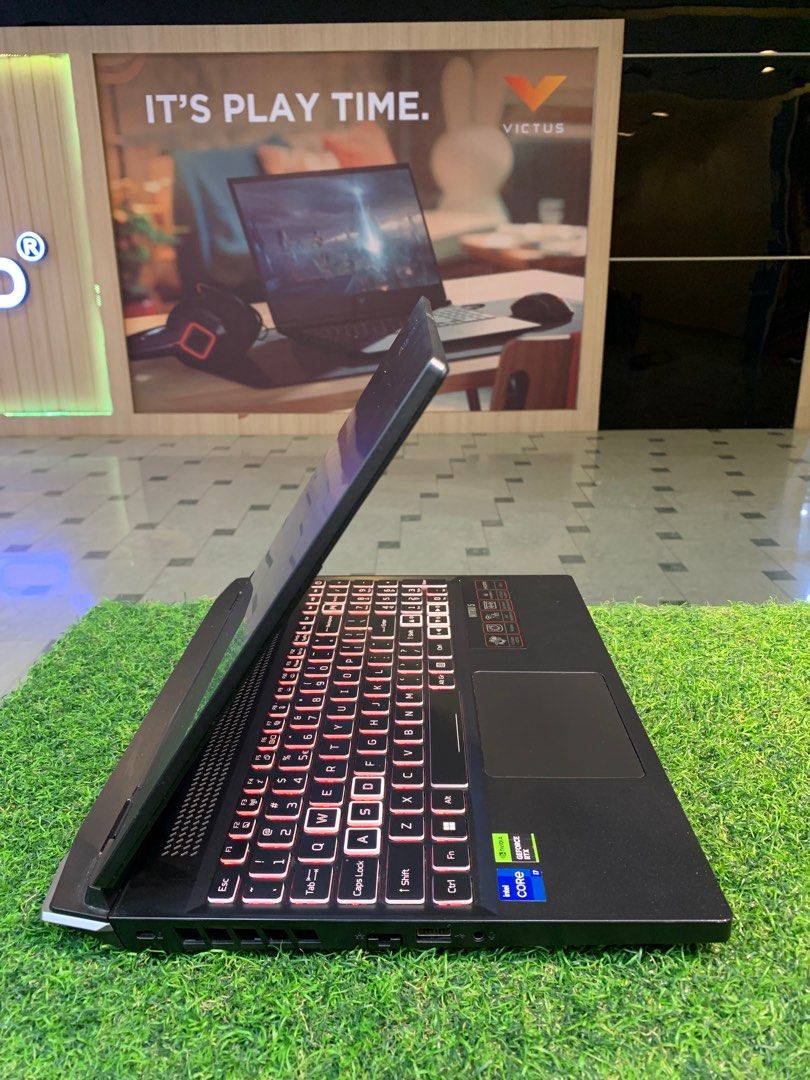 Acer nitro 5 AN515 58. Core i7 12650H 16 Gb memory 512 Gb Ssd Nvidia RTx 3050 4 Gb 165Hz
