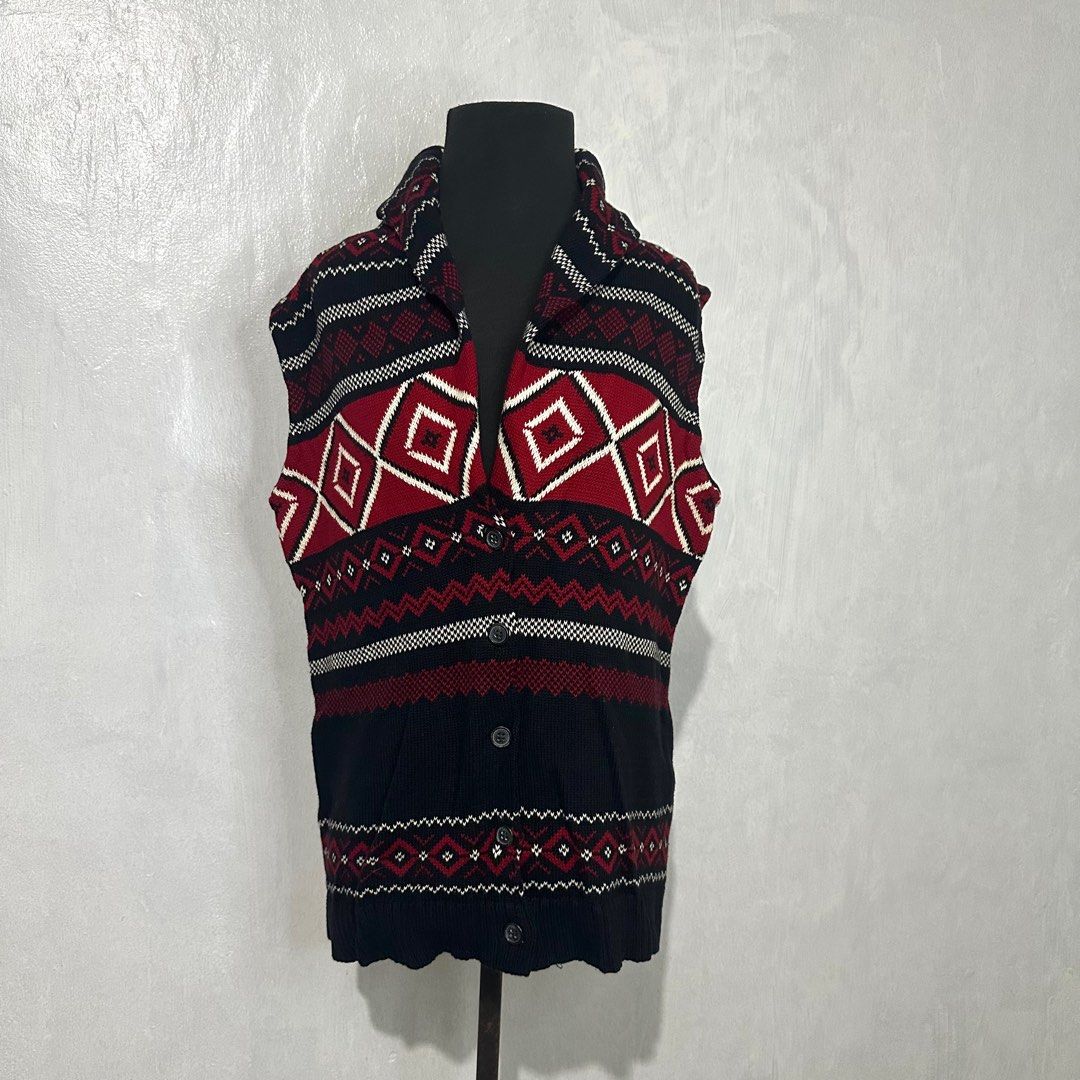 American Living patterned shawl collar sweater vest (Medium) (Category: Coats, Jackets and Outerwear) located in Caloocan City. Submitted by mamakeito (Listing ID 1402850280, Image 1). Description: perfect for christmas outfit sleeveless/vest medium on tag button down 𝗡𝗢𝗧𝗘: 𝘛𝘩𝘪𝘴 𝘪𝘵𝘦𝘮 𝘤𝘢𝘮𝘦 𝘧𝘳𝘰𝘮 𝘢 𝘣𝘢𝘭𝘪𝘬𝘣𝘢𝘺𝘢𝘯 𝘣𝘰𝘹 𝘢𝘯𝘥 𝘩𝘢𝘴 𝘣𝘦𝘦𝘯 𝘴𝘵𝘰𝘳𝘦𝘥 𝘧𝘰𝘳 𝘢 𝘭𝘰𝘯𝘨 𝘵𝘪𝘮𝘦. 𝘐𝘵 𝘪𝘴 𝘯𝘰𝘵 𝘳𝘦𝘢𝘥𝘺 𝘵𝘰 𝘸𝘦𝘢