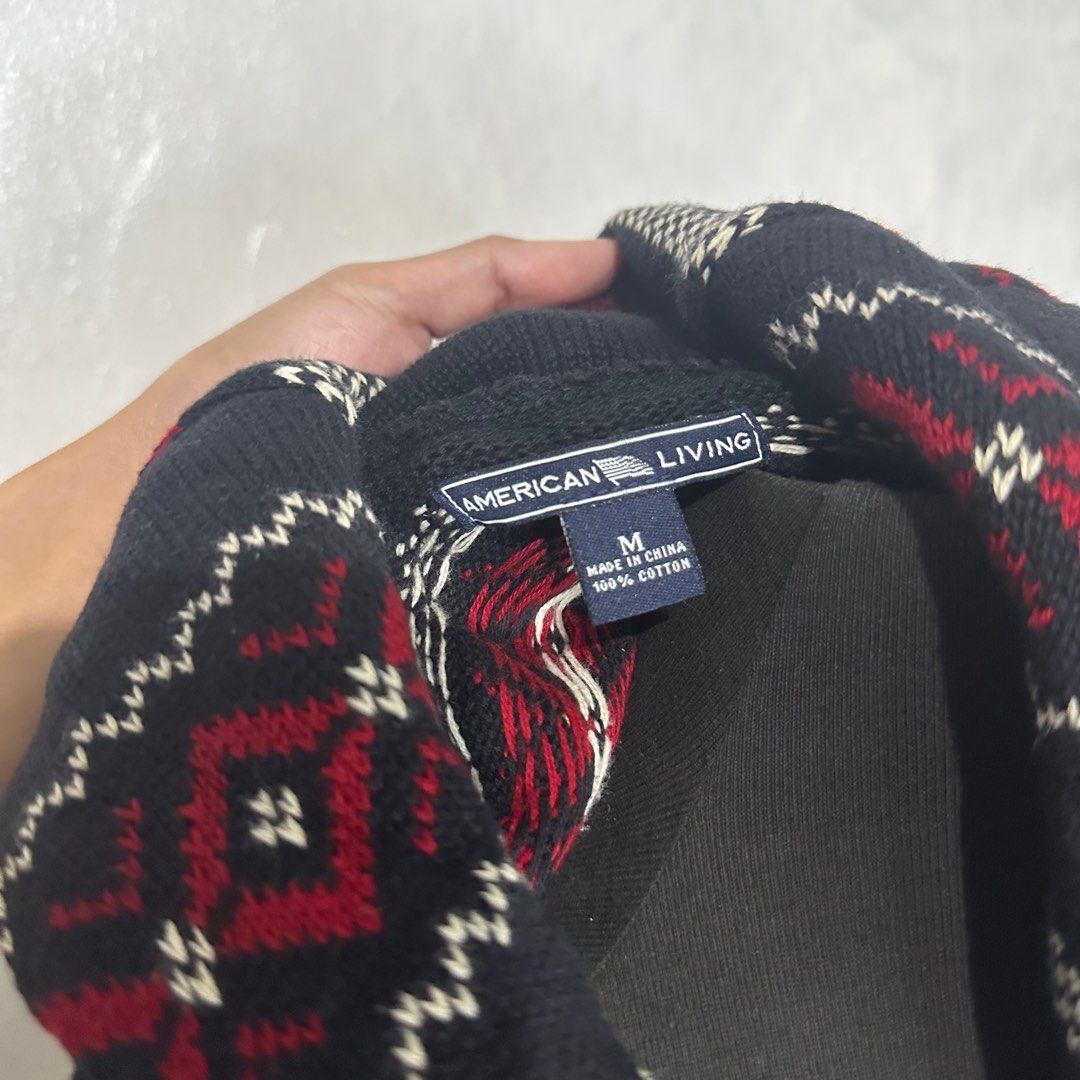 American Living patterned shawl collar sweater vest (Medium) (Category: Coats, Jackets and Outerwear) located in Caloocan City. Submitted by mamakeito (Listing ID 1402850280, Image 3). Description: perfect for christmas outfit sleeveless/vest medium on tag button down 𝗡𝗢𝗧𝗘: 𝘛𝘩𝘪𝘴 𝘪𝘵𝘦𝘮 𝘤𝘢𝘮𝘦 𝘧𝘳𝘰𝘮 𝘢 𝘣𝘢𝘭𝘪𝘬𝘣𝘢𝘺𝘢𝘯 𝘣𝘰𝘹 𝘢𝘯𝘥 𝘩𝘢𝘴 𝘣𝘦𝘦𝘯 𝘴𝘵𝘰𝘳𝘦𝘥 𝘧𝘰𝘳 𝘢 𝘭𝘰𝘯𝘨 𝘵𝘪𝘮𝘦. 𝘐𝘵 𝘪𝘴 𝘯𝘰𝘵 𝘳𝘦𝘢𝘥𝘺 𝘵𝘰 𝘸𝘦𝘢
