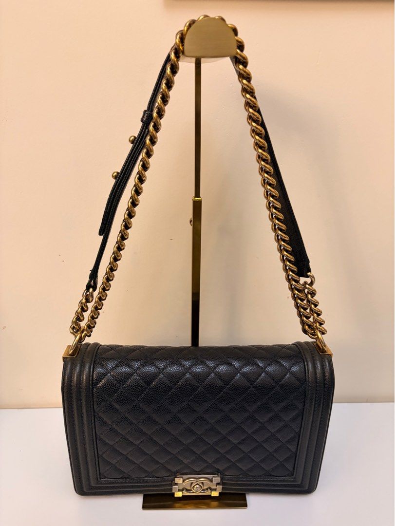 Authentic Chanel Caviar Navy Blue New Medium Leboy Flap Bag (Category: Luxury Bags & Wallets) located in Rizal. Submitted by SummerPeaCloset (Listing ID 1403028394, Image 2). Description: I’m selling my authentic Chanel Caviar Leboy Bag in new medium size. Color navy blue Selling for Php 179900 Specifications: - Brand: Chanel - Condition: Good - Material: Caviar Leather - Usage: Light Usage - Category: Bags - Inclusion: Original Brand Dustbag All